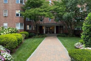 Scarsdale Real Estate